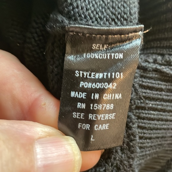 SeaShell Delray one shoulder cropped black sweater knit NWT - Picture 6 of 7